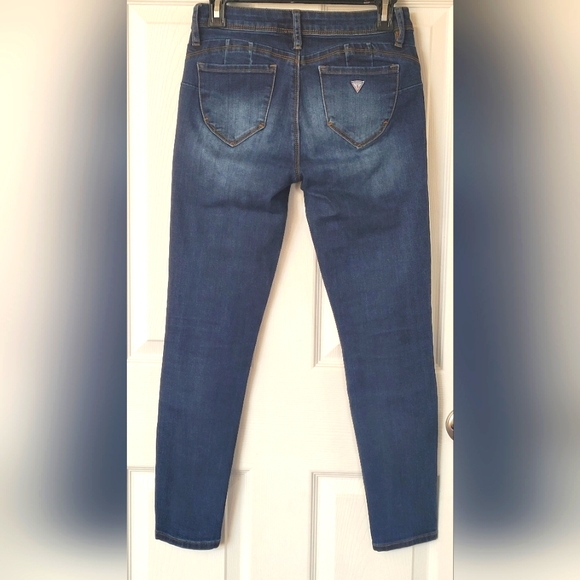 Guess curvy mid rise skinny beyla fit euc - Picture 2 of 7